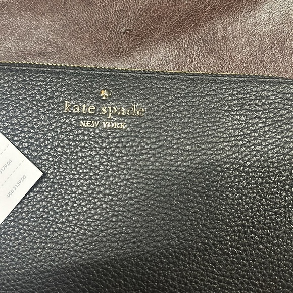 Kate spade wristlet - Picture 2 of 4